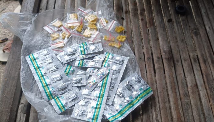 Warga Cipayung Kompak Grudug Penjual Tramadol dan Excimer Tanpa Ijin