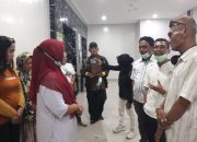 Management PT.IMG dan SMSI Kota Dan SMSI Kabupaten Bekasi Sambangi Wartawan Sakit Keras Di RS.Ananda Babelan