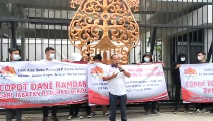 LSM BKPK Demo Ke Mendagri Desak Pencopotan PJ.Bupati Bekasi