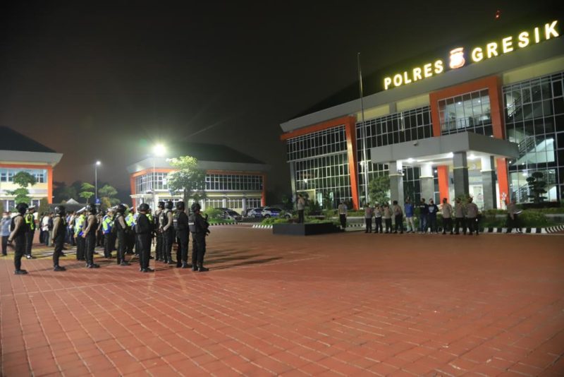Polres Gresik Terjunkan Puluhan Personel Gelar Patroli berskala Besar