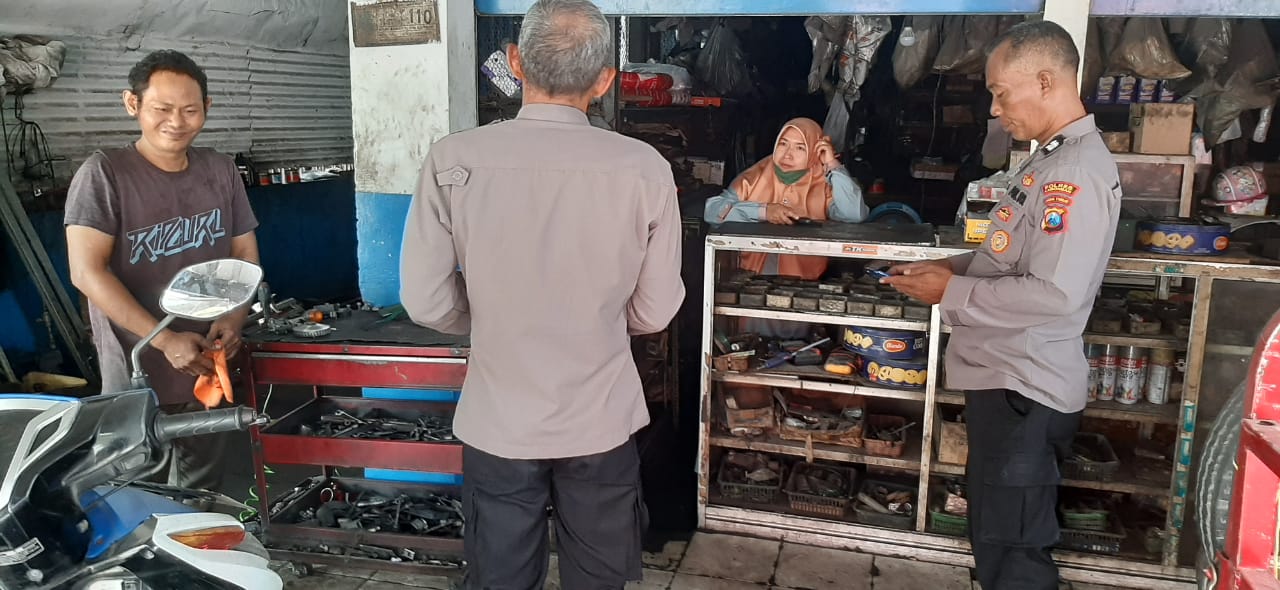 Jelang Nataru, Polres Lamongan Beri Himbauan dan Edukasi Pemilik Bengkel