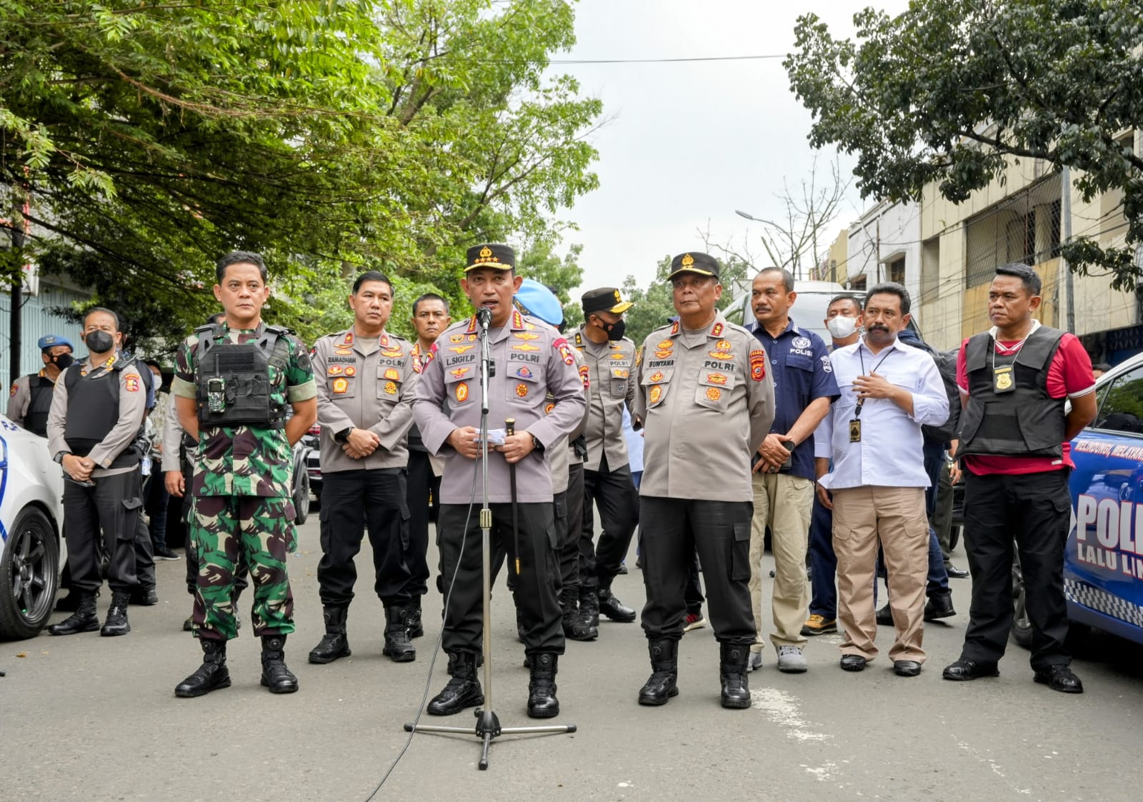 Kapolri Instruksikan Usut Tuntas Bom Bunuh Diri Polsek Astana Anyar 