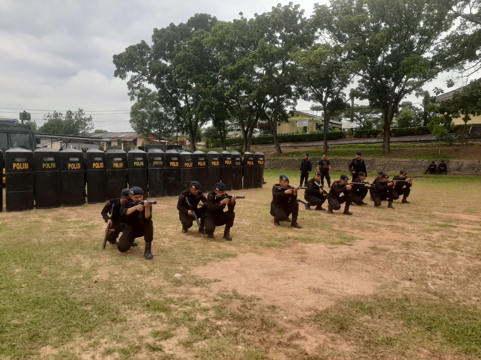 Brimob Batalyon A Pelopor Polda Sumsel Laksanakan Latihan PHH Mandiri Guna Kesiapan Menjelang Simulasi Sispamkota