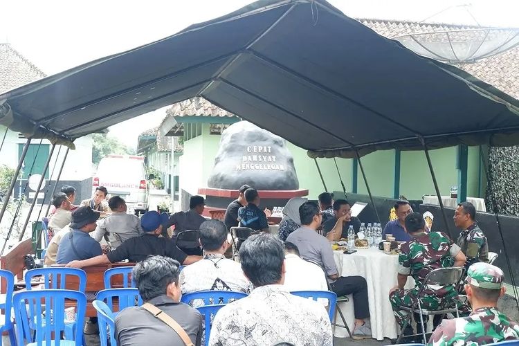 Danyon Armed 11 Kostrad Letkol Arm Gde Adhy Surya Mahendra Lakukan Komsos Jelang Tugas Pamtas