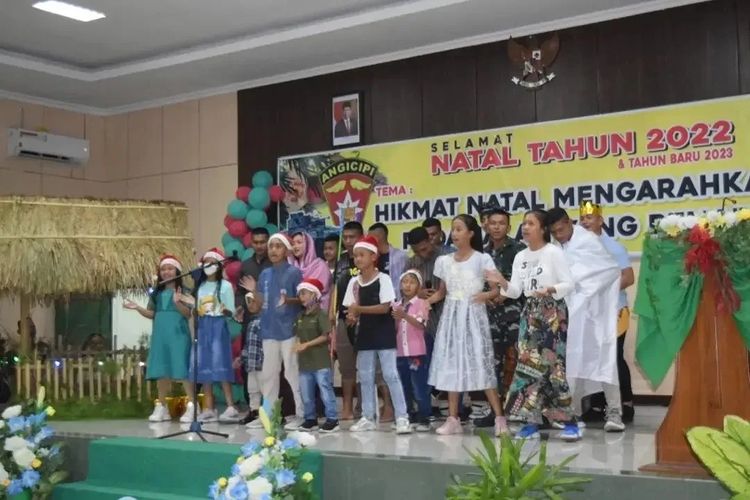 Suasana Penuh Kasih Dibingkai dengan Kebersamaan, Yonarmed 12 Kostrad Rayakan Natal