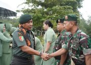 Pangdivif 1 Kostrad Mayjen TNI Bobby Rinal Makmun Beri Pengarahan Kepada Prajurit dan Persit Satuan Jajaran Brigif Mekanis 14