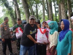 Soliditas TNI Polri Lumajang, Kapolres Bersama Dandim Salurkan Bantuan untuk Warga