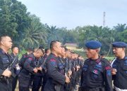 Satuan Brimob Polda Sumsel Batalyon A Pelopor melaksanakan pemeriksaan anggota usai melaksanakan apel pagi.