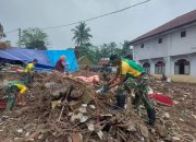 Pasca Terdampak Gempa Cianjur, Kostrad Tanpa Kenal Lelah Bantu Warga