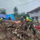 Pasca Terdampak Gempa Cianjur, Kostrad Tanpa Kenal Lelah Bantu Warga