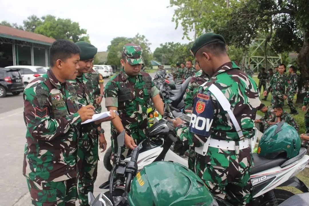 Tegakkan Disiplin Dalam Berkendara, Yonif MR 413 Kostrad Periksa Kelengkapan Kendaraan