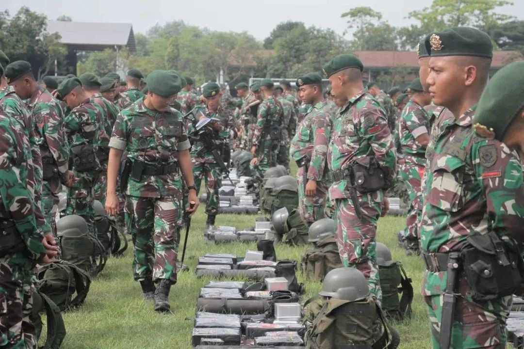 Cepat Tepat, Kesiapsiagaan Prajurit Yonif MR 413 Kostrad Alarm Steling