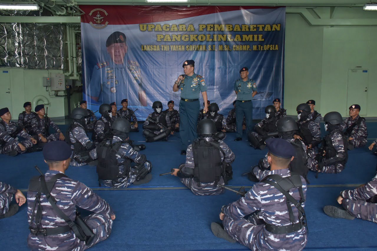 PENUH KEBANGGAAN, PANGLIMA KOLINLAMIL KENAKAN BARET KOLINLAMIL