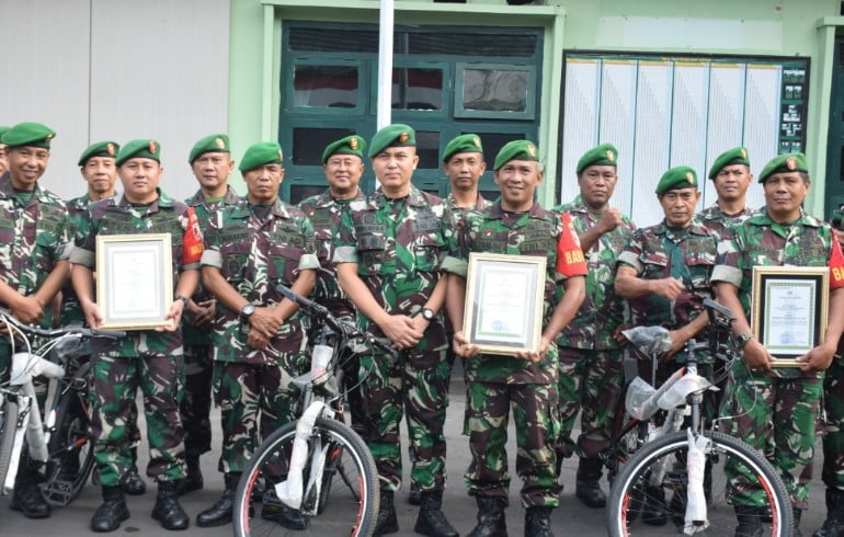 Pemberian Penghargaan BABINSA Terbaik KODIM 0822 Bondowoso