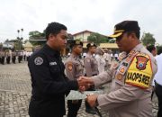 Loyalitas Tanpa Batas, Bripda Ivantri Ba Sihumas Polres Mojokerto Raih Penghargaan dari Kapolres