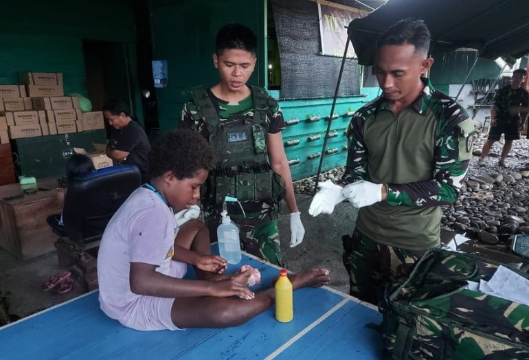 Anjing GILA Gigit Anak Papua, Dokter 514 Kostrad Obati