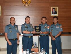 JALIN KOMUNIKASI INTENSIF, PANGKOLINLAMIL MELAKSANAKAN COURTESY CALL KEPADA PANGKOARMADA RI