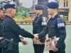 Apel Kesatuan, Wadansat Brimob Polda Sumsel Beri Penghargaan Kepada Personel Berprestasi
