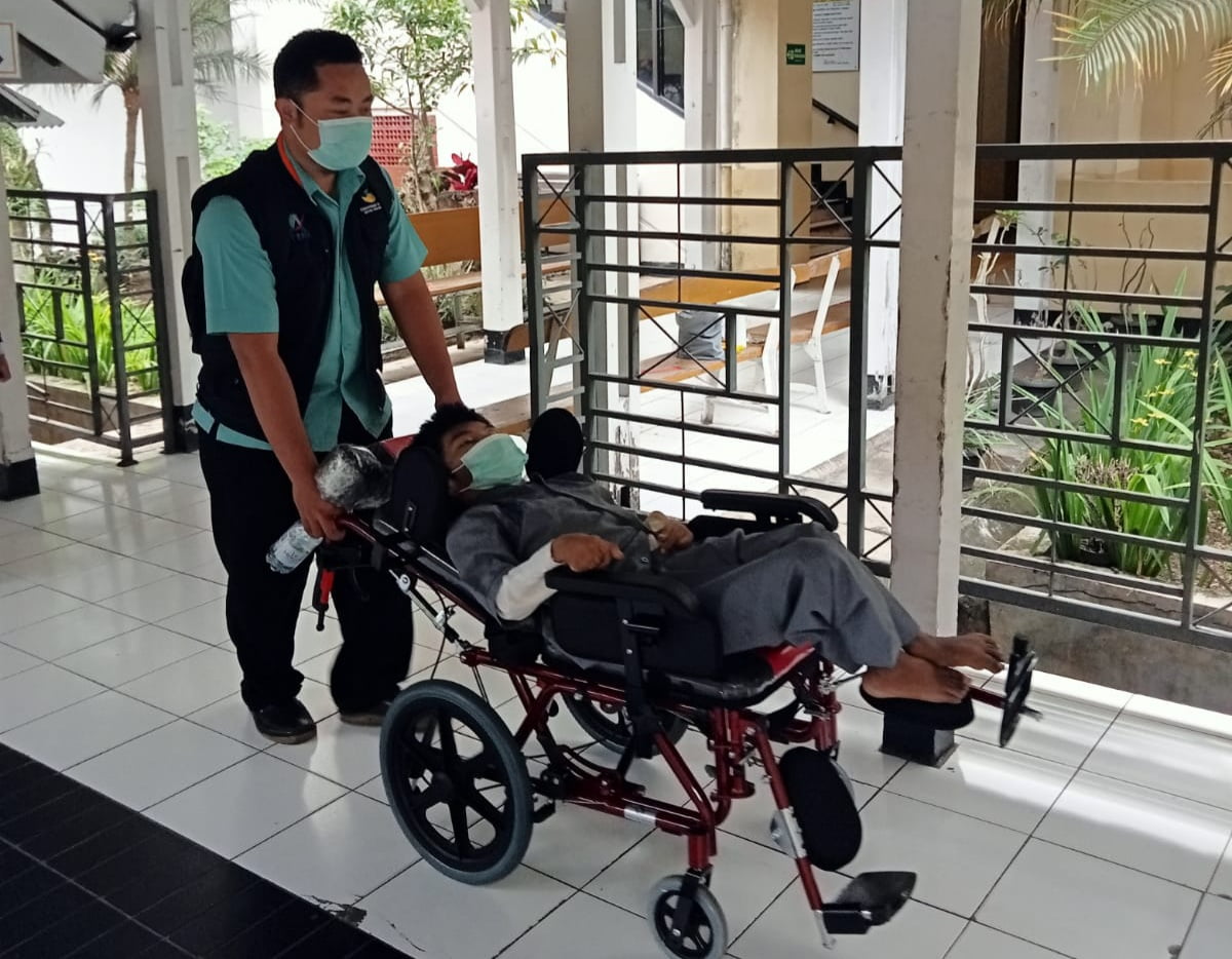 15 Tahun Tak Berdaya, Kementerian Sosial Fasilitasi Pengobatan Disabilitas Di Sukabumi
