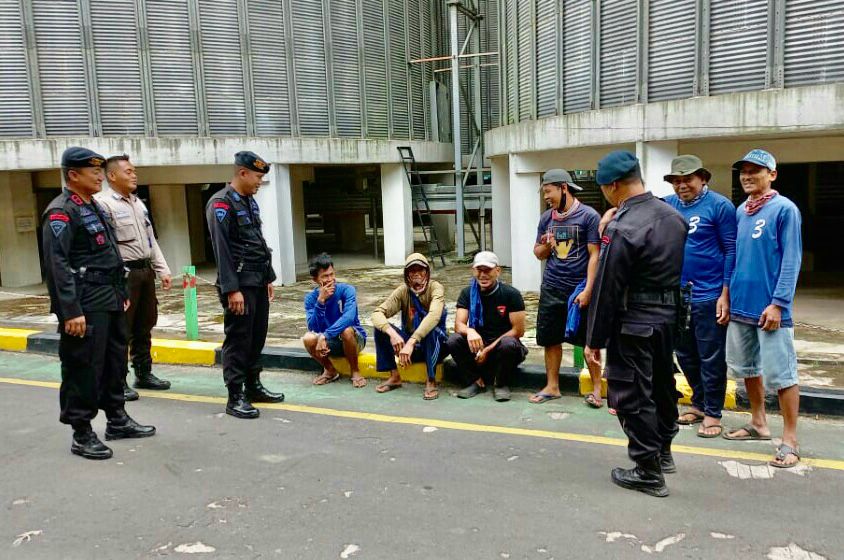 Hadir Ditengah Masyarakat, Brimob Sumsel Sampaikan Pesan Kamtibmas