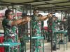 Pimpin Latihan Menembak, Pangdivif 1 Kostrad Mayjen TNI Bobby Rinal Makmun, S.I.P. Bersama Unsur Perwira Madivif 1 Kostrad