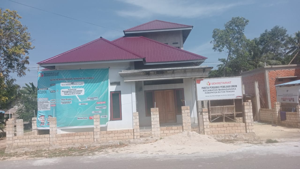Seleksi PKD Tuai Polemik, Sekretariat Panwas Kecamatan Mawasangka diamuk massa. 