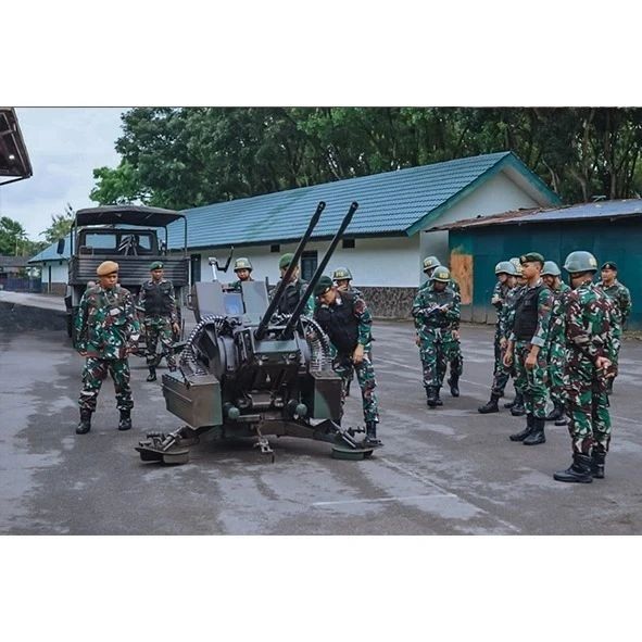 Meriam 20 MM Rheinmetal Yon Arhanud 2 Kostrad, Perwira Siswa Corp Arhanud Timba Ilmu