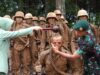 Wujudkan Rasa Bangga Terhadap Satuan, 177 Prajurit Yonif PR 330 Kostrad Laksanakan Tradisi