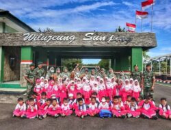 Siswa Taman Kanak-Kanak TK. Islam Iqro Kab. Purwakarta Kunjungi Yonarmed 9 Kostrad