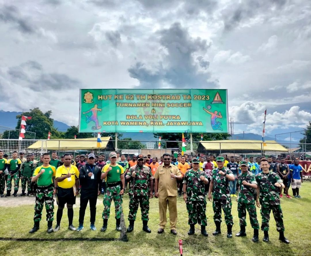 Meriahkan HUT Ke-62 Kostrad, Satgas Yonif R 321/GT Gelar Turnamen Sepak Bola Mini dan Bola Voli