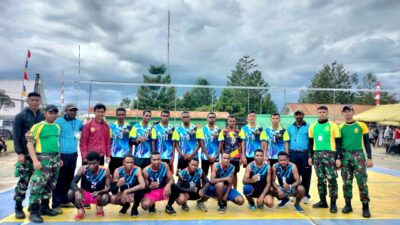 Selalu Ada Hal Yang Baru! Dalam Rangka HUT Ke-62 Kostrad, Satgas YR 321/GT Selenggarakan Turnamen Sepak Bola Mini Pertama di Kabupaten Jayawijaya Papua