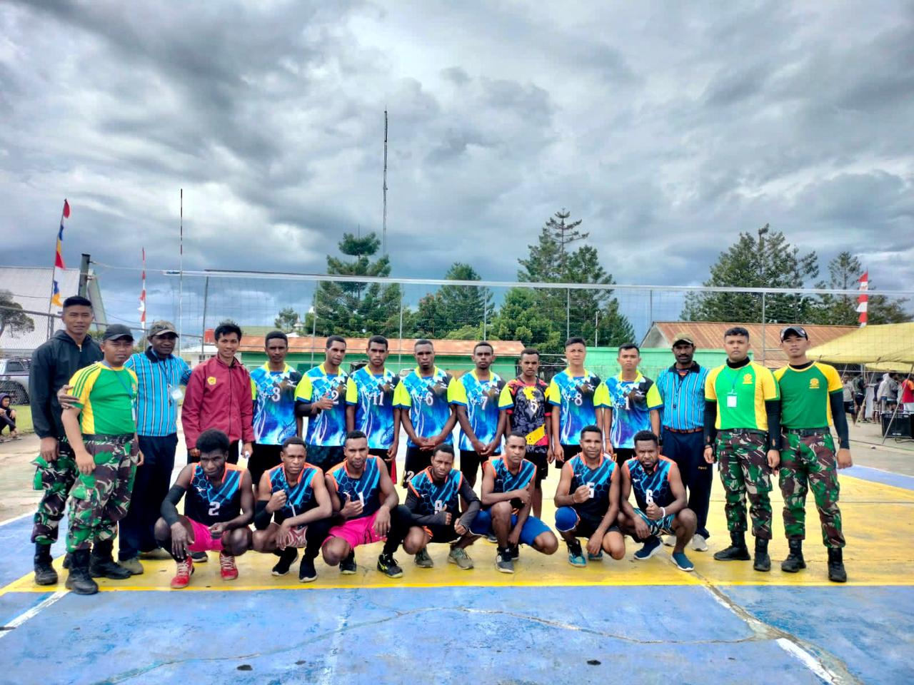 Selalu Ada Hal Yang Baru! Dalam Rangka HUT Ke-62 Kostrad, Satgas YR 321/GT Selenggarakan Turnamen Sepak Bola Mini Pertama di Kabupaten Jayawijaya Papua