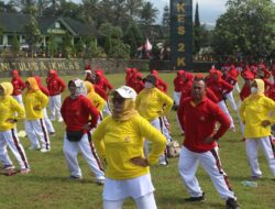 Senam Tera Indonesia Hadir di Lingkungan Keluarga Besar Yonkes Divif 2 Kostrad, Pupuk Kebersamaan Prajurit Dan Keluarga