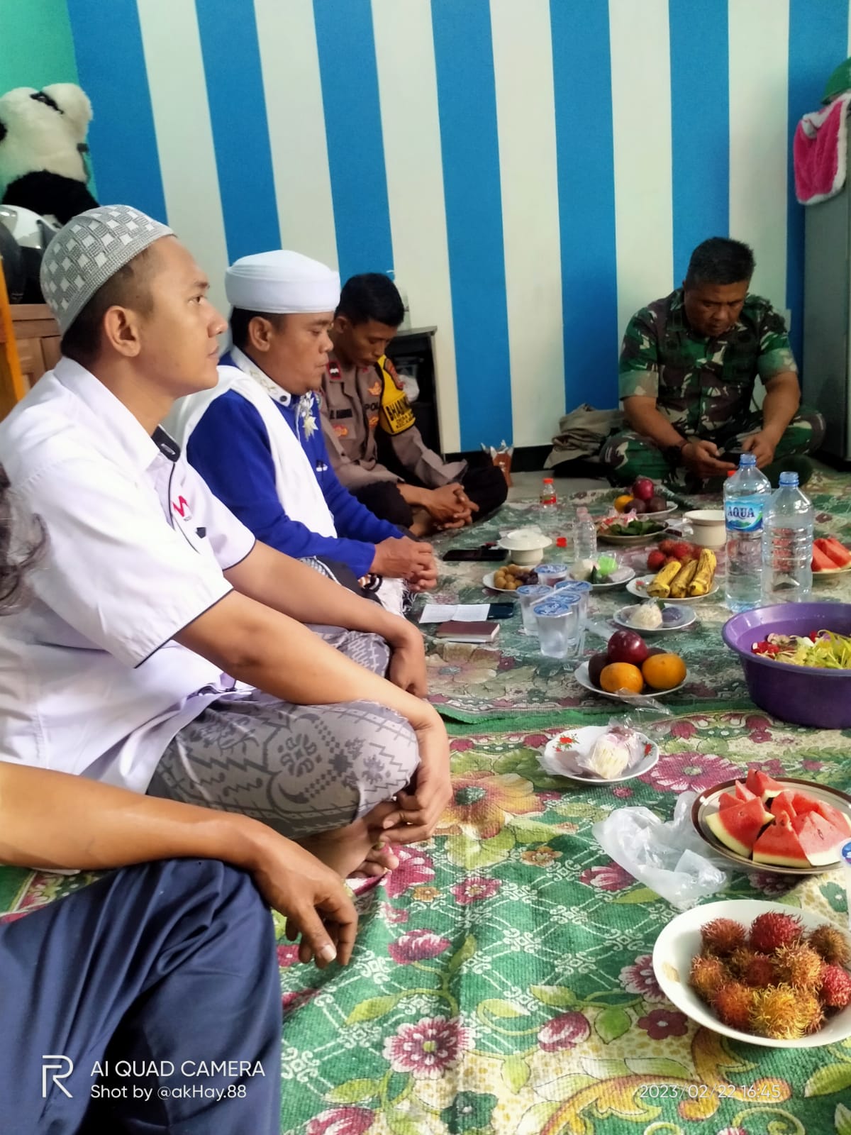 Rutinitas Ketua Dewan Pembina Media kabarnusa24.com Dede Nugraha(AWIT)Memberikan Santunan Anak Yatim-Piatu .