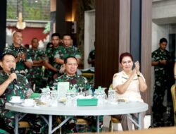 Pangkostrad Letjen TNI Maruli Simanjuntak, M.Sc., Hadiri Launching Aplikasi Super ETWP AD dan Pembagian Seragam PNS AD