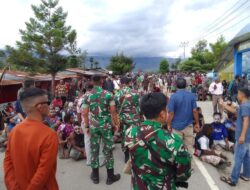 Antisipasi Kerusuhan Meluas Di Sinakma Wamena, TNI Bantu Mediasi Dan Tenangkan Warga.