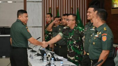 Taklimat Akhir Penutup Rangkaian Post Audit TA 2023, Irdivif 1 Kostrad Brigjen TNI Agus Firman Yusmono, S.I.P., M.Si. Tutup Kegiatan di Madivif 1 Kostrad