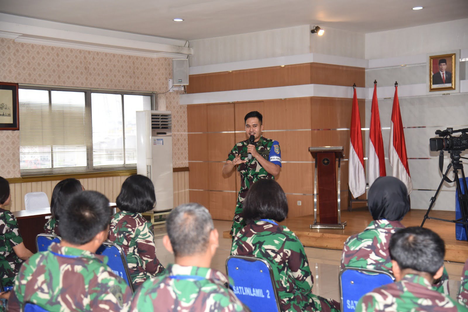 Kolinlamil Latih Prajuritnya Berbicara dengan Lugas di Depan Kamera