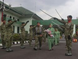 Tradisi Satuan Mengantar Purna Tugas Kolonel Inf Andrian Siregar, S.I.P., M.Han. Sebagai Danbrigif MR 6 Kostrad