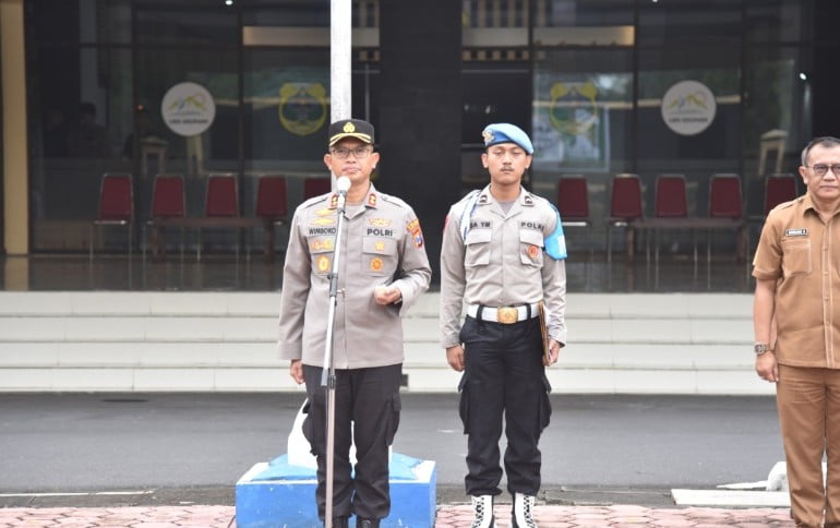 Kapolres Bondowoso Pimpim Apel Kesiapsiagaan Pemberangkatan Rombongan PCNU ke Sidoarjo