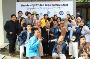 Ikatan Keluarga Mahasiswa Kecamatan Wringin (IKMKW) Mengadakan Simulasi SNBT dan Kampus Expo, Sebagai Jembatan Untuk Menuju Kampus Impian.