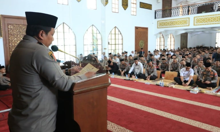 Meneladani Sejarah Nabi Muhammad SAW, Polda Jatim Peringati Isra Mi’raj