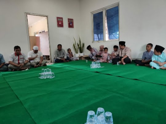 Santunan Yatim Piatu dan Du'afa Sambut Datangnya Bulan Suci Ramadhan 1444 H Di Gelar Karyawan PT.Istana Bukit Kencana Makmur