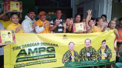 Angkatan Muda Partai Golkar Cikarang Utara Kabupaten Bekasi Salurkan Bantuan Logistik Untuk Korban Banjir