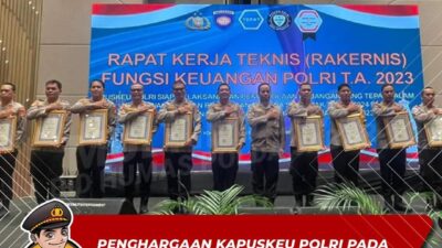 Rakernis Puskue Polri Terima Penghargaan dari Kapuskeu Polri