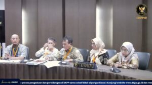 Sidang Kedua Pemeriksaan Dugaan Pelanggaran KEPP dengan Teradu KPU Kota Jakarta Barat oleh DKPP Sidang Kedua Pemeriksaan Dugaan Pelanggaran KEPP dengan Teradu KPU Kota Jakarta Barat oleh DKPP
