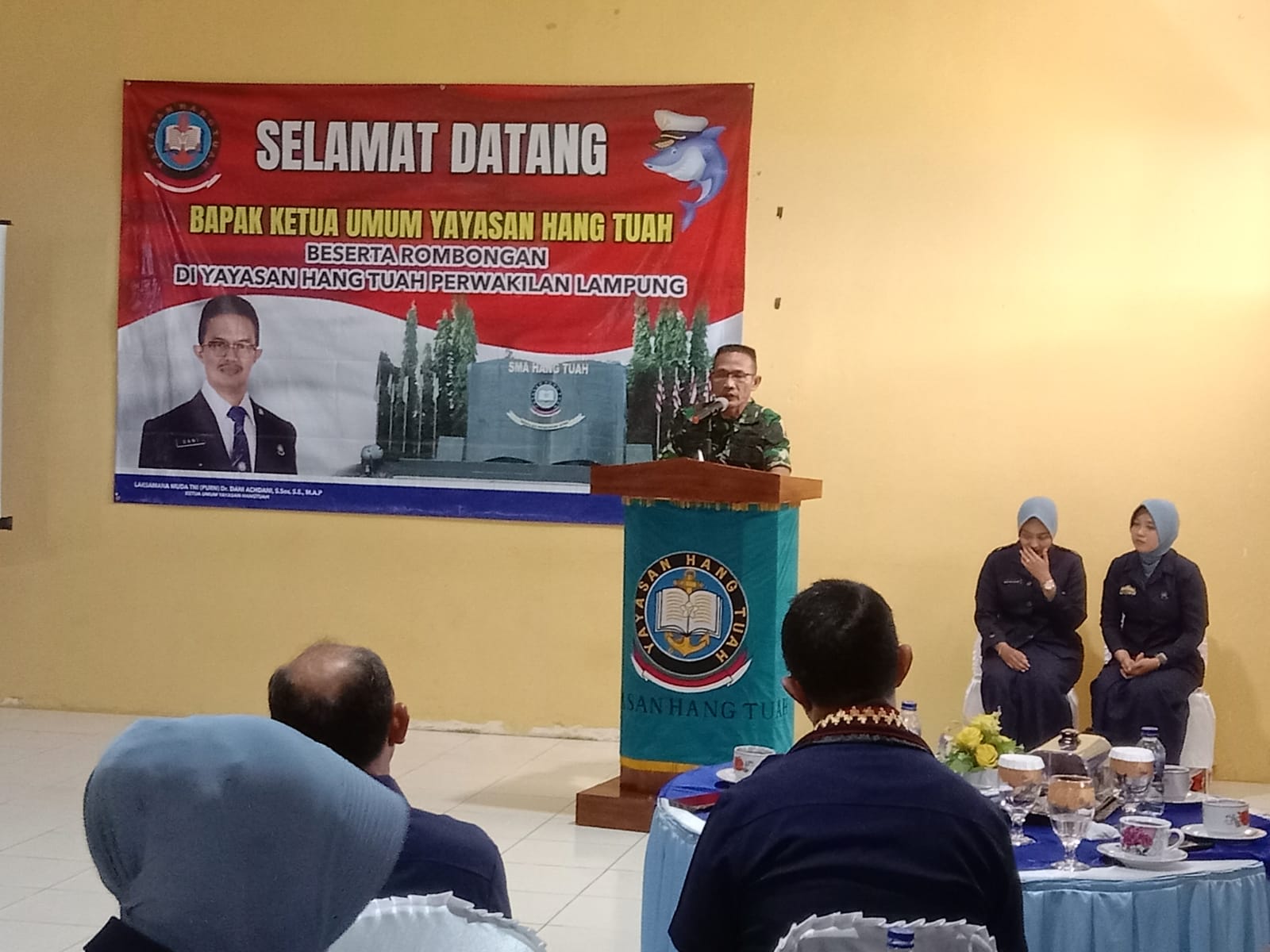 Ketua Umum Yayasan Hang Tuah Laksda (Purn) Dr. Dani Achdani, S.Sos., S.E., M.A.P Mengadakan Peninjauhan Di Satuan Pendidikan Yang Berada Di Lampung Utara