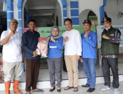 RSUD Kabupaten Bekasi Salurkan Sembako dan Pengobatan Warga Terdampak Banjir