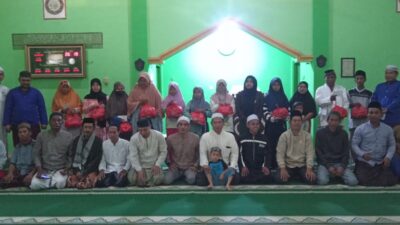 Menyambut Bulan Suci Ramadhan Jemaah Subuh Berkah,Memberikan Santunan Anak Yatim.