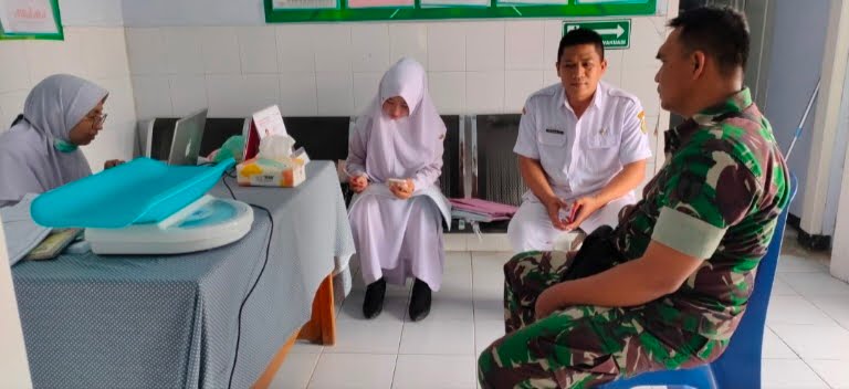 Serda Jauhari Komunikasi Sosial Bersama Pegawai Puskesmas 